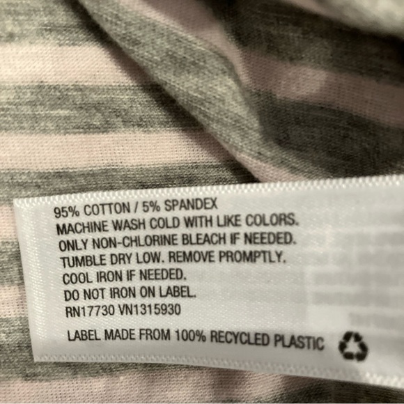 Gray and Light Pink Striped Long Sleeve Shirt Size Medium - Picture 4 of 5